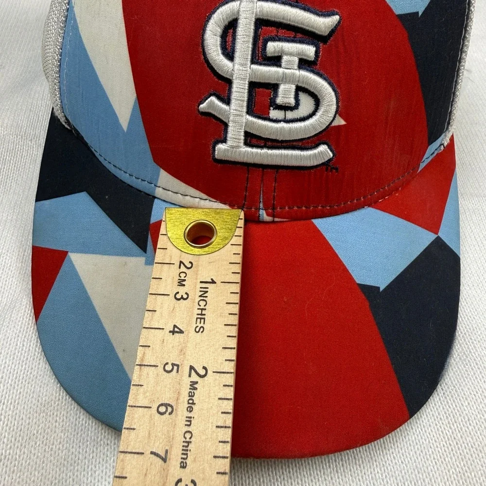 St. Louis Cardinals Kids Club Trucker Hat OSFM Red Blue Geo Mesh Snapback